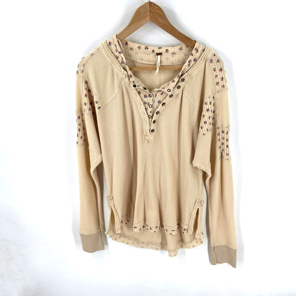 Free People Cream Waffle Thermal Floral Print Layered Long Sleeve Top Size Small - Picture 1 of 7